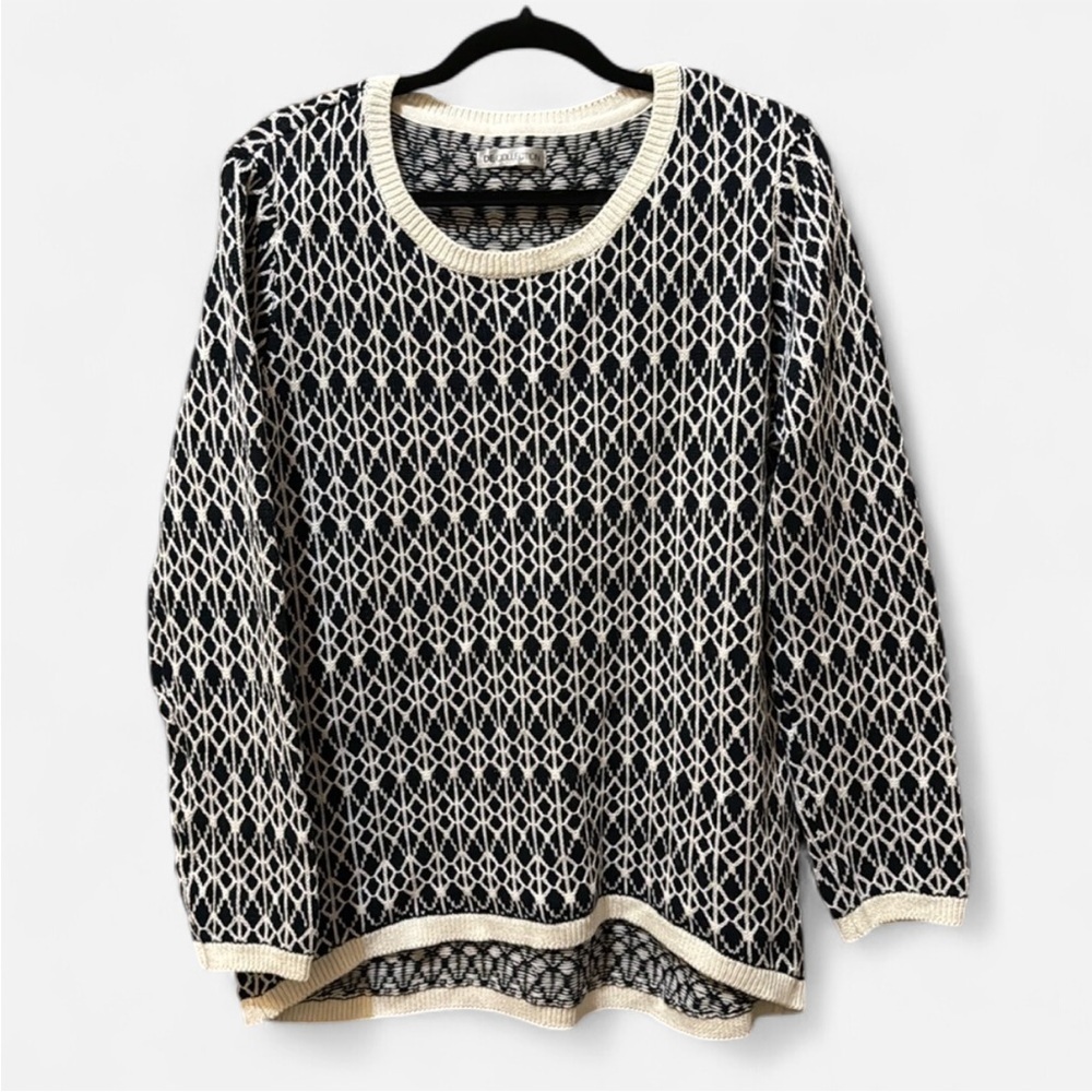 DE Collection Women’s Navy and White Crew Neck Sweater Size XL